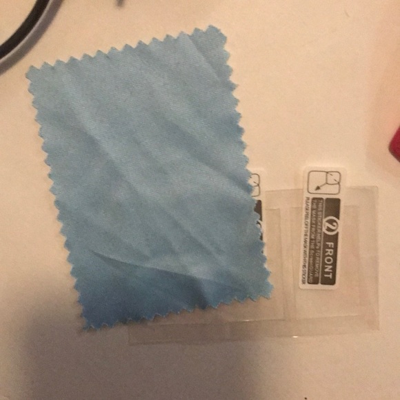 Fitbit Charge 2; in great condition; 2 extra bands